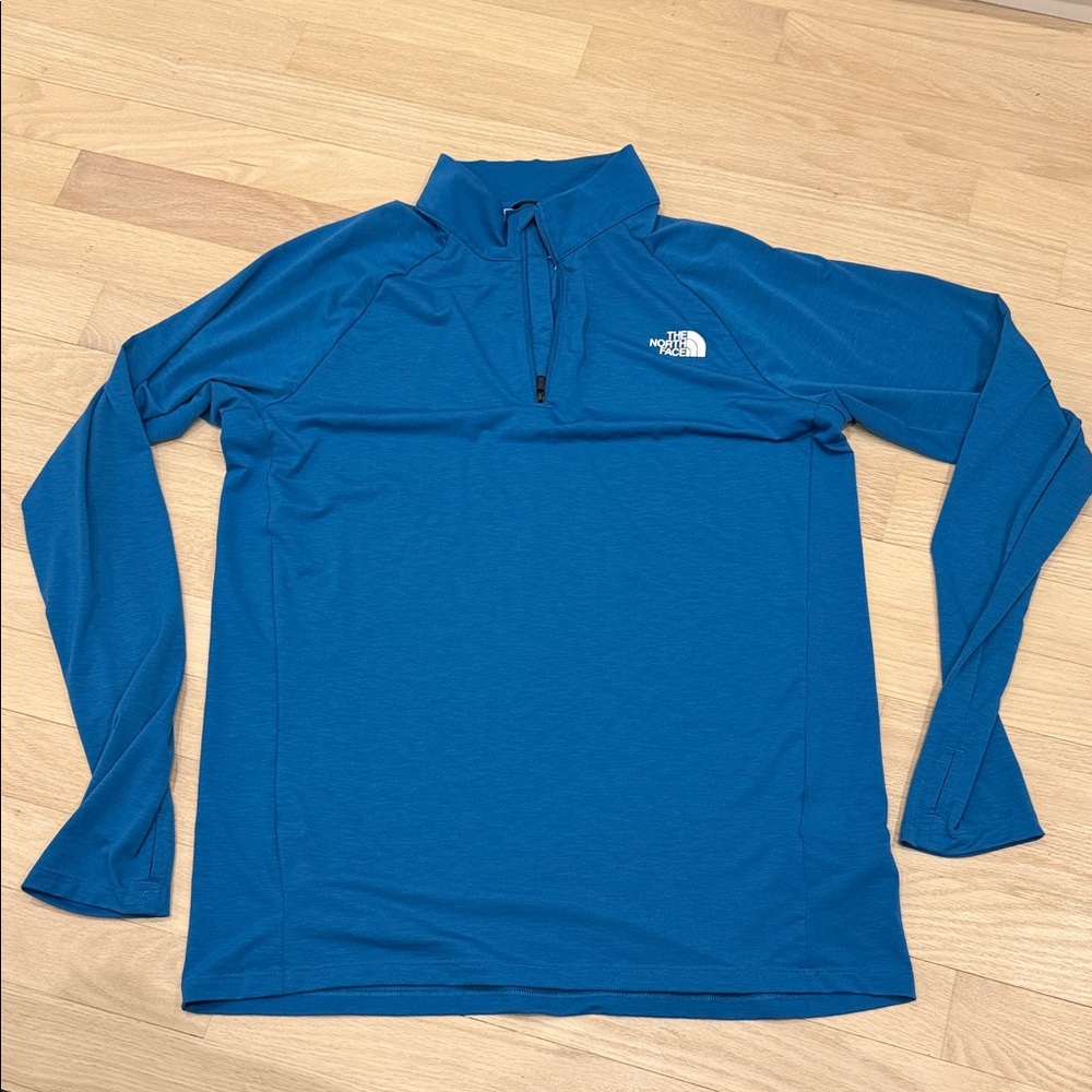 The north face long sleeve zip medium